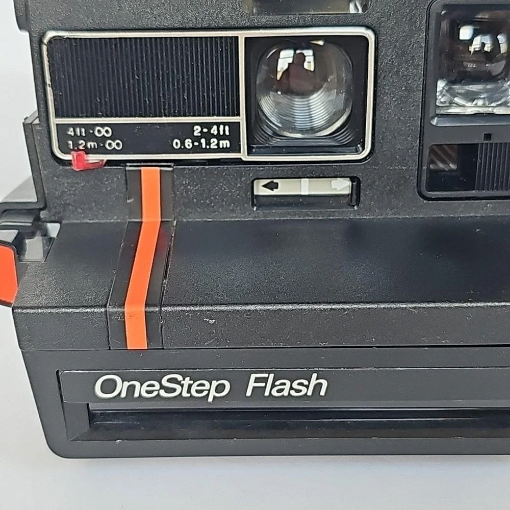 Polaroid One-Step Flash 600 Plus Instant Red Stripe Film Camera W/ Strap 1614